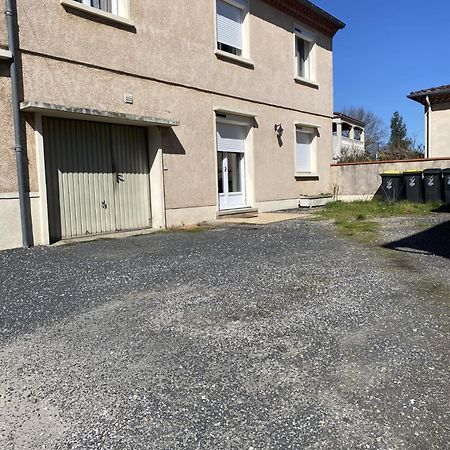 Appartement Tout Equipe 2 Chambres + Jardin Saix  Extérieur photo